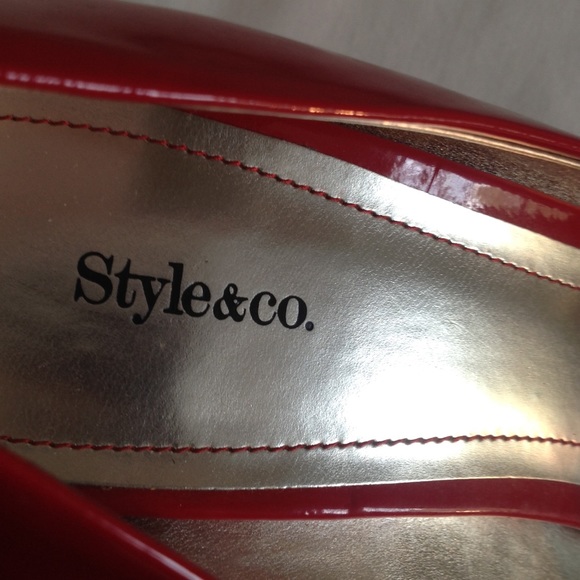 Red Peep Toe Heels NWT - Picture 7 of 8